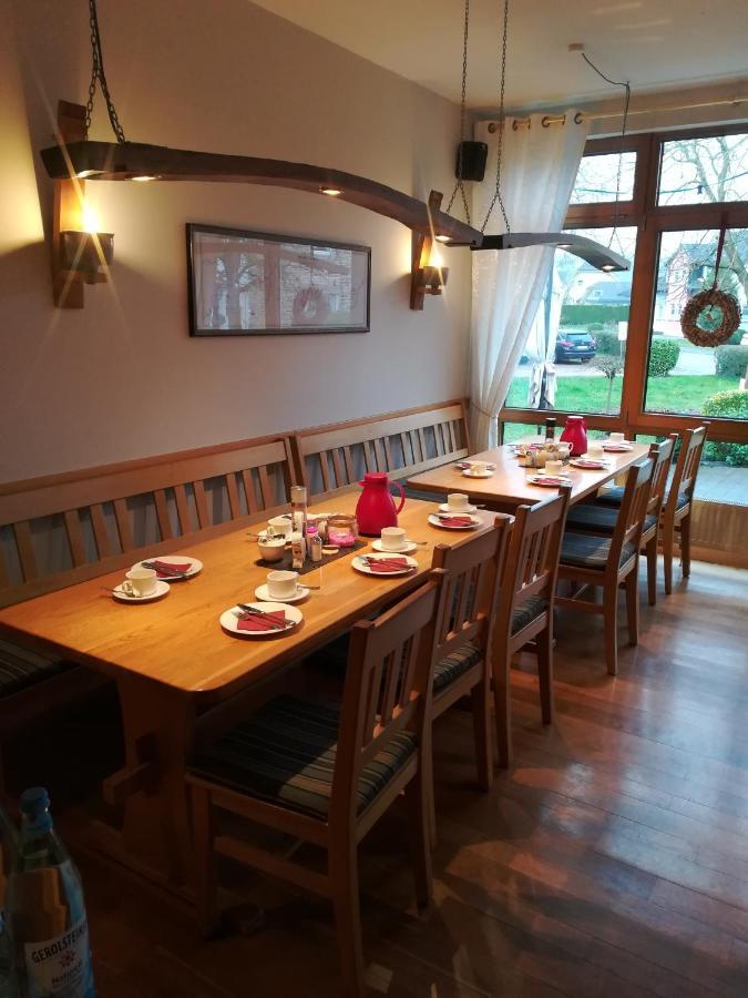 Hotel Weingut Weich Riol Exteriér fotografie
