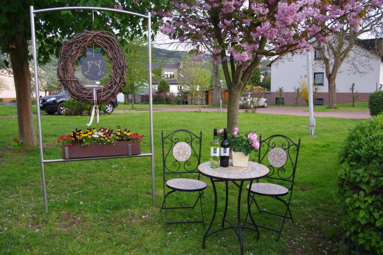 Hotel Weingut Weich Riol Exteriér fotografie